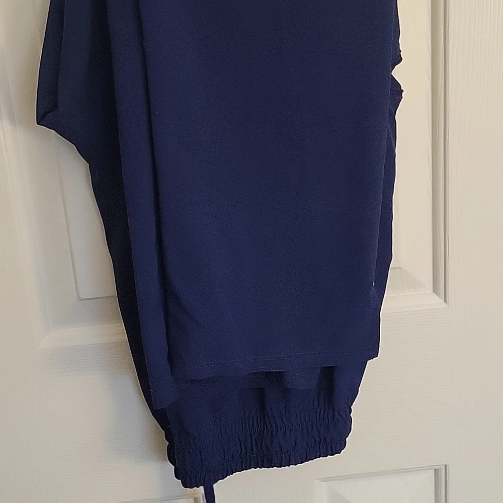 Scrub Set - Picture 7 of 7